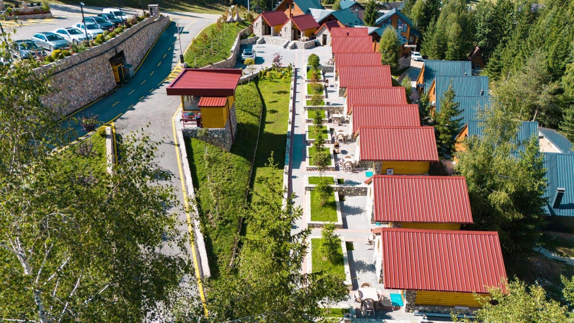 Malesia Eko Resort Peje Exterior foto